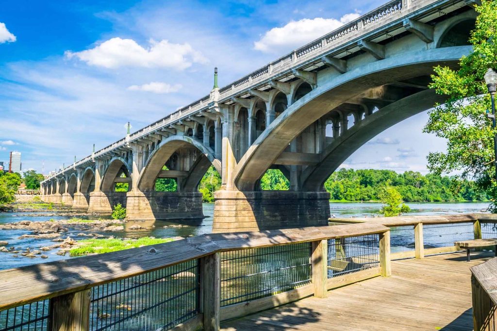 local junk hauling service area riverwalk west columbia sc.jpg