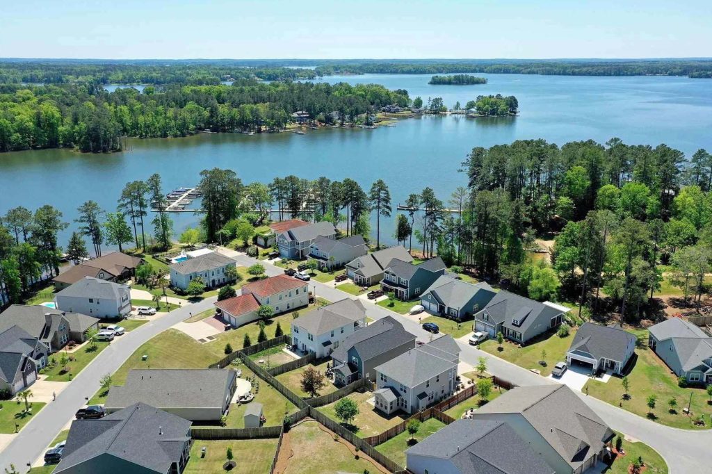residential junk removal service area chapin.jpg